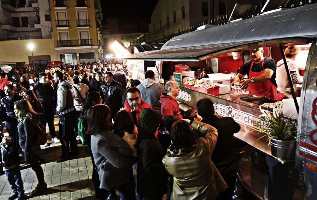 El “Street Food Market” vuelve a Elda y contará con el cómico Jaime Caravaca El “Street Food Market” vuelve a Elda y contará con el cómico Jaime Caravaca