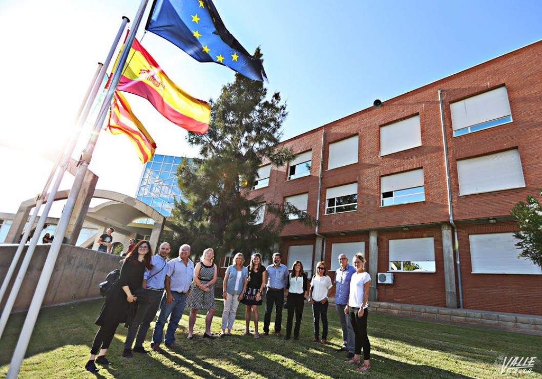 El Proyecto Erasmus comienza a gestarse en el IES Valle de Elda El Proyecto Erasmus comienza a gestarse en el IES Valle de Elda