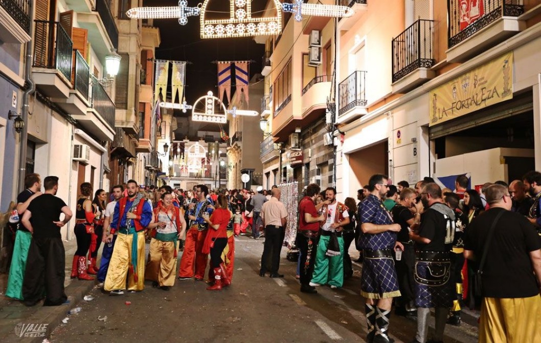 Comienza el proceso para autorizar los cuartelillos estables y eventuales para Moros y Cristianos Comienza el proceso para autorizar los cuartelillos estables y eventuales para Moros y Cristianos