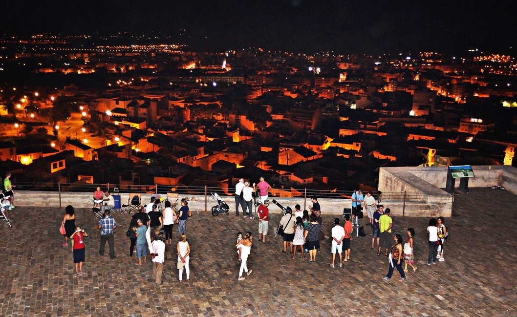 La historia de Petrer bajo la luz de la luna La historia de Petrer bajo la luz de la luna
