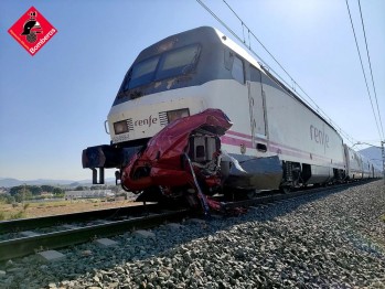 Dos eldenses y dos petrerenses fallecen arrollados por un tren en Novelda