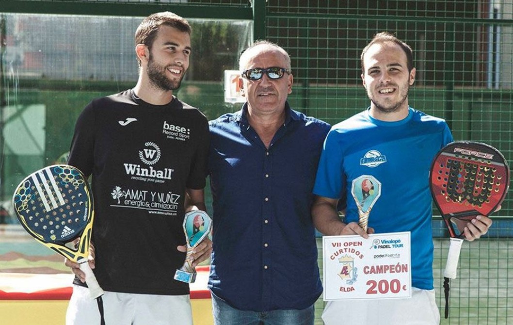 Más de 140 parejas participan en la primera prueba del campeonato de pádel provincial Más de 140 parejas participan en la primera prueba del campeonato de pádel provincial
