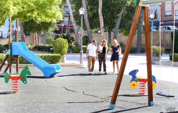 Petrer destina 30.000 euros a renovar la zona de juegos infantiles de la Explanada