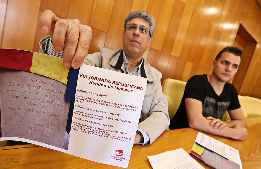 Cayo Lara participará en la 8º Jornada Republicana comarcal de Izquierda Unida Cayo Lara participará en la 8º Jornada Republicana comarcal de Izquierda Unida
