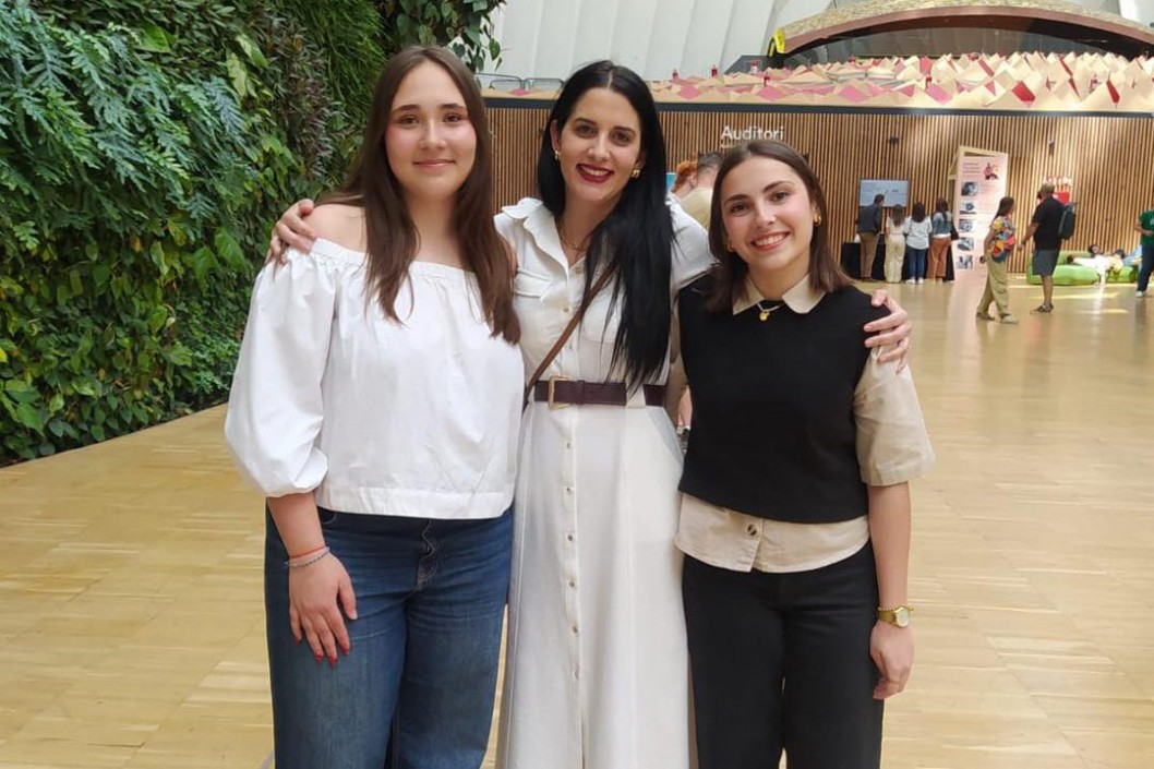 Dos alumnas y una profesora del IES LA Torreta, premiadas Dos alumnas y una profesora del IES LA Torreta, premiadas