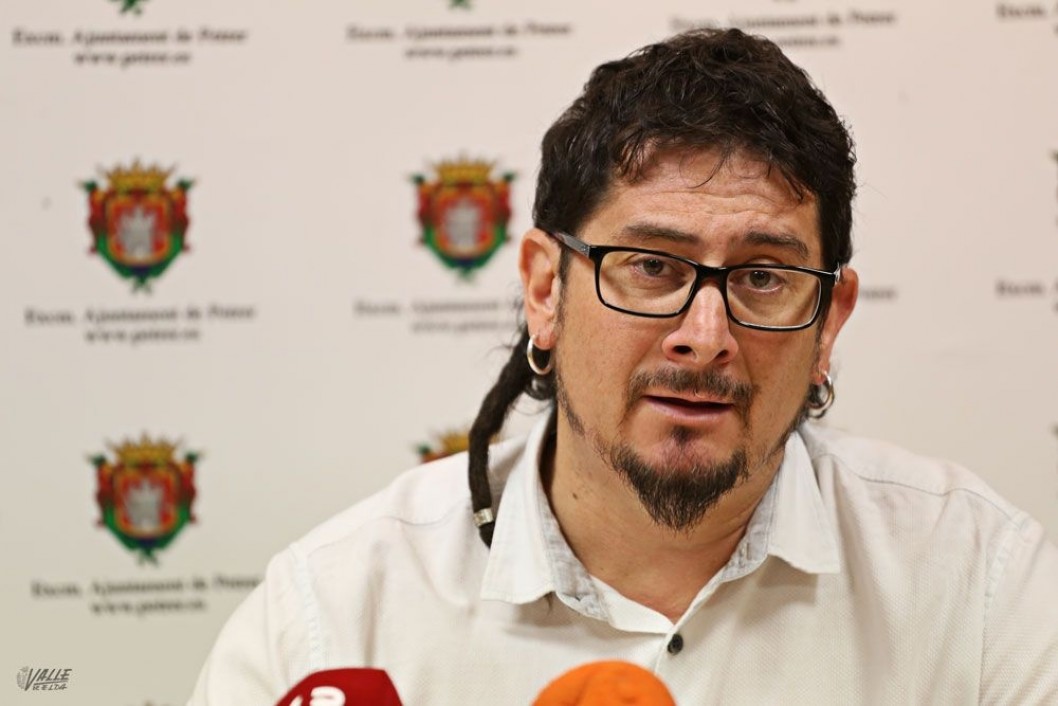 Sí Podem pide implantar una tasa a las compañías eléctricas por ocupar espacio público Sí Podem pide implantar una tasa a las compañías eléctricas por ocupar espacio público