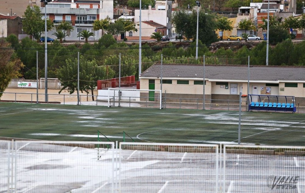 Deportes cierra La Sismat al anegarse los campos por la fuerte lluvia Deportes cierra La Sismat al anegarse los campos por la fuerte lluvia