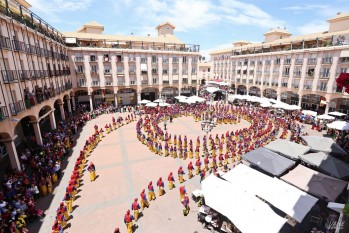 La Rueda Musulmana envuelve la Plaza Mayor