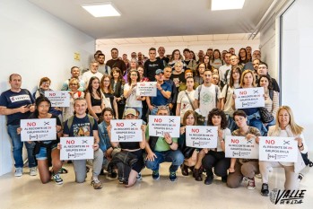 Las AMPAS se oponen a la reducci&oacute;n de aulas de la EOI