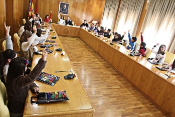 Los estudiantes de 5&ordm; de Primaria de Elda participar&aacute;n en un pleno infantil