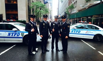 El agente Alejandro Andr&eacute;s patrulla y participa en el Desfile de la Hispanidad en Nueva York