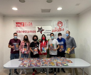 Juventudes Socialistas arranca una campa&ntilde;a de recogida de material escolar