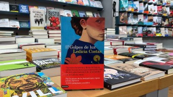 "Golpes de luz" de Ledicia Costas