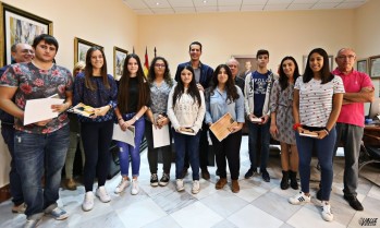 Nueve alumnos del IES La Torreta premiados en el concurso de escritura r&aacute;pida GraMat