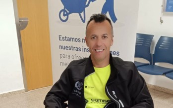 El atleta &Aacute;ngel Quintanilla pasa por quir&oacute;fano
