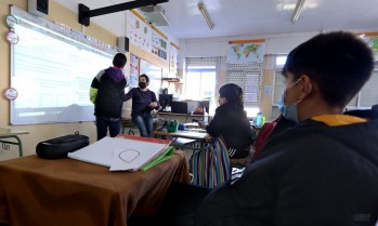 Los escolares de Elda y Petrer afrontan ahora el fr&iacute;o tras superar con nota las normas Covid