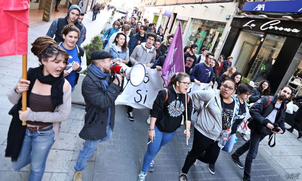 Los estudiantes de Elda y Petrer vuelven a manifestarse contra las reválidas Los estudiantes de Elda y Petrer vuelven a manifestarse contra las reválidas