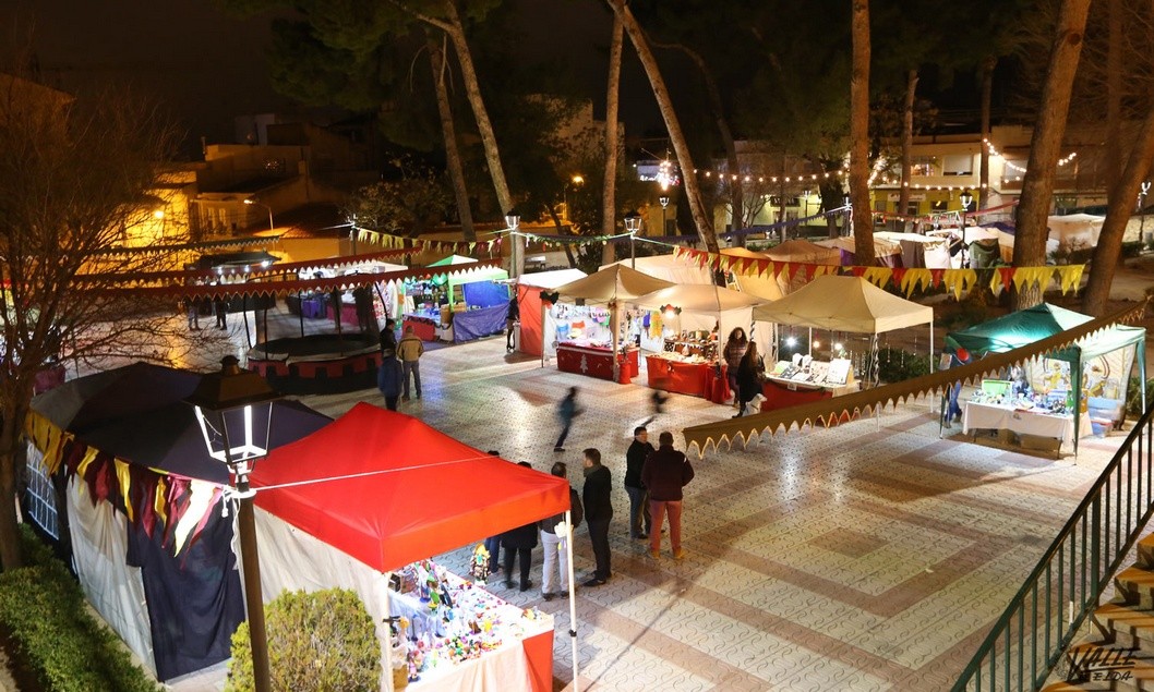 Petrer celebra un Mercado de Navidad Petrer celebra un Mercado de Navidad