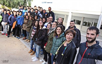 Los campeones de salto de longitud de Espa&ntilde;a visitan el IES Monastil y el Museo del Calzado