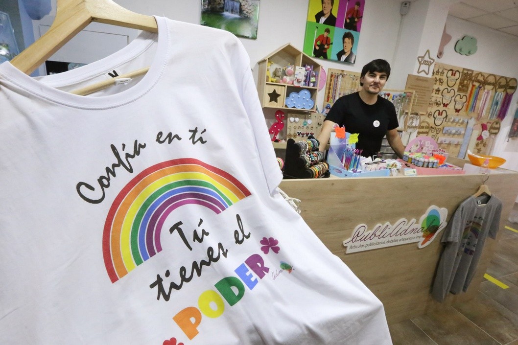 Adnaloy lanza "Arcoiris", una iniciativa a beneficio de las residencias de mayores Adnaloy lanza "Arcoiris", una iniciativa a beneficio de las residencias de mayores