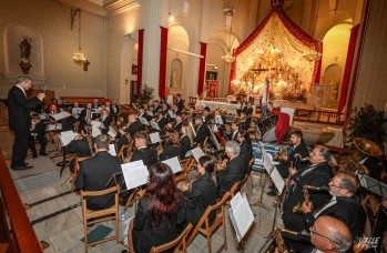 La AMCE Santa Cecilia ofreci&oacute; la serenata a los Santos Patronos