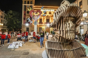 La Falla Oficial devuelve los monumentos a Elda