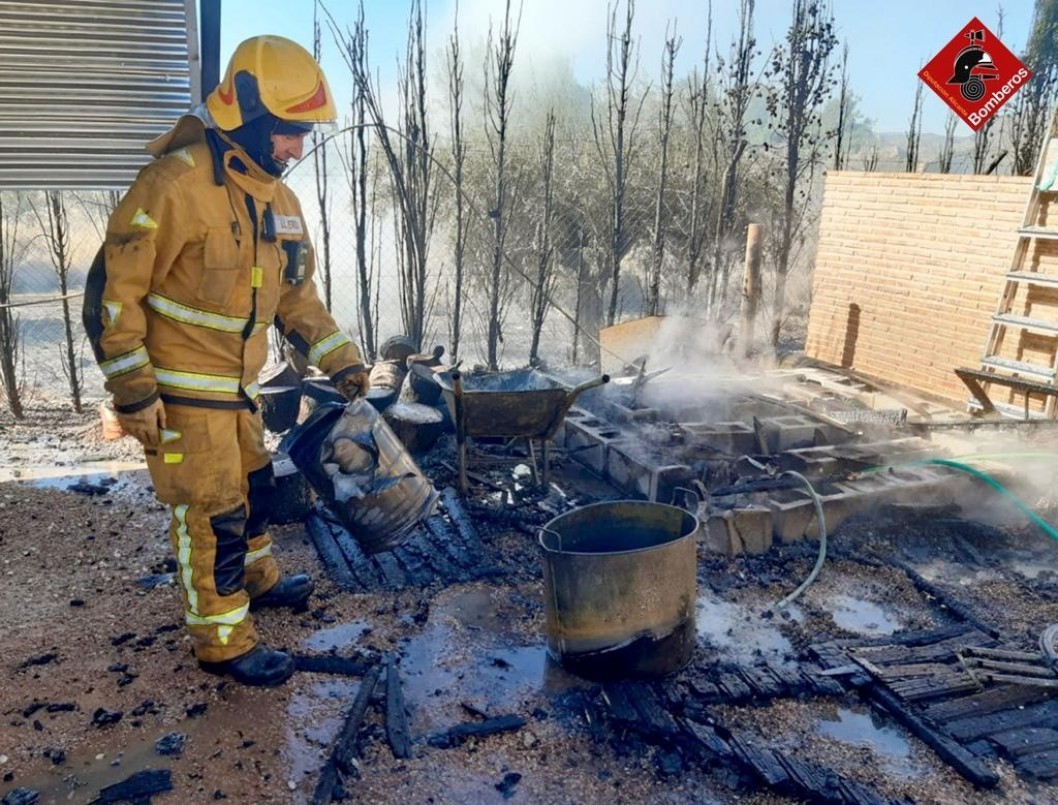 Explota una bombona en Petrer Explota una bombona en Petrer