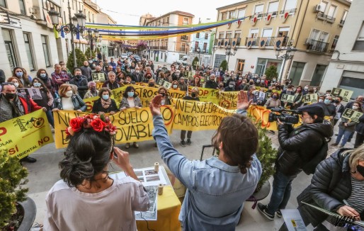 Concentraci&oacute;n en contra de dos nuevas plantas fotovoltaicas