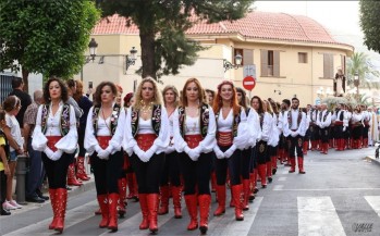 Los Moros y Cristianos se aplazan a 2022 por unanimidad