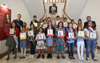 Peque&ntilde;os protagonistas de los Moros y Cristianos