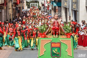 Los peque&ntilde;os llaman a la fiesta en Petrer