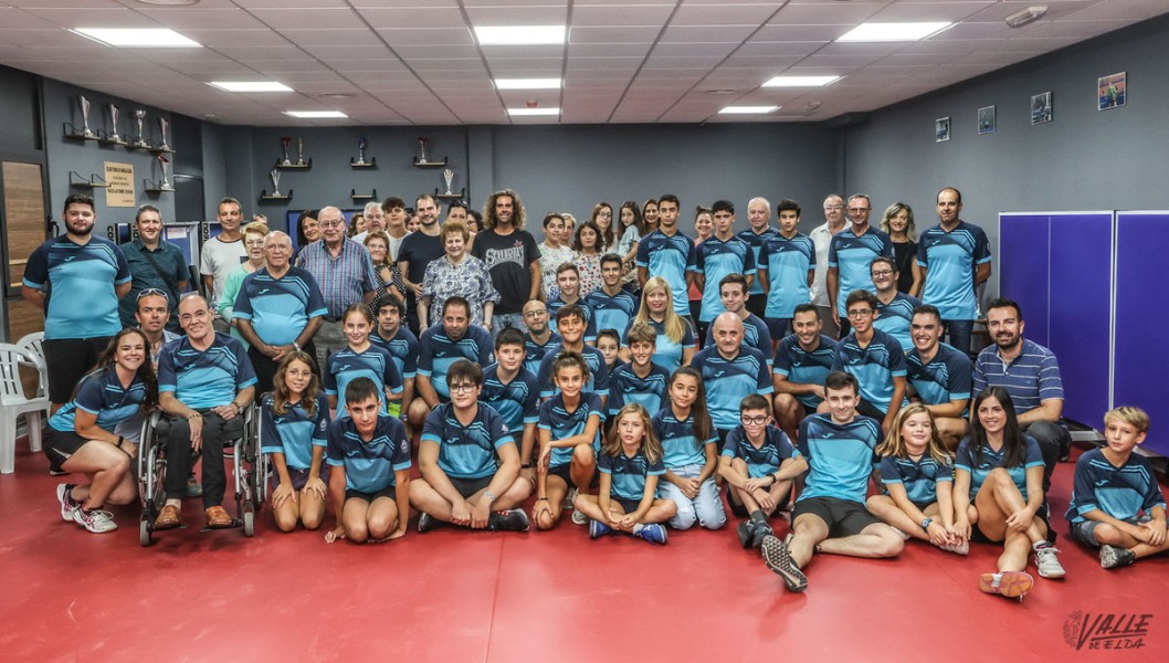 El Club de Tenis de Mesa Elda presenta sus equipos para esta temporada El Club de Tenis de Mesa Elda presenta sus equipos para esta temporada