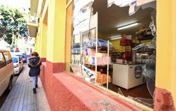 Una fruter&iacute;a de la calle Padre Manj&oacute;n sufre un robo durante la madrugada