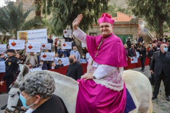 Critican que el obispo presida la misa festera en Petrer por sus comentarios hom&oacute;fobos