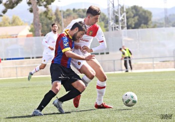 El Eldense logra un punto ante un des&eacute;rtico Nuevo Pepico Amat (1-1)