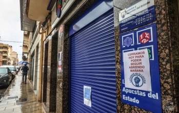 Los loteros contin&uacute;an manifest&aacute;ndose para que suban sus comisiones