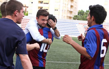 El Eldense golea a L'Hospitalet y obtiene 3 puntos que le permiten seguir luchando por la permanencia (5-1)