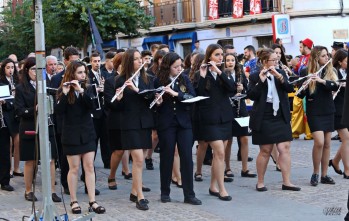 Todos los detalles sobre el desfile de bandas del domingo, el mayor visto en Elda