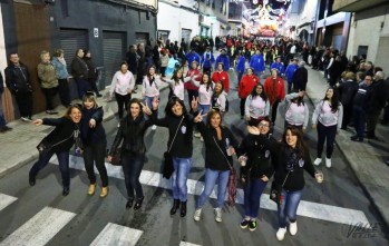 Petrer vive con intensidad y alegr&iacute;a la primera "Entraeta" 