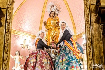 Flores falleras a los Santos Patronos