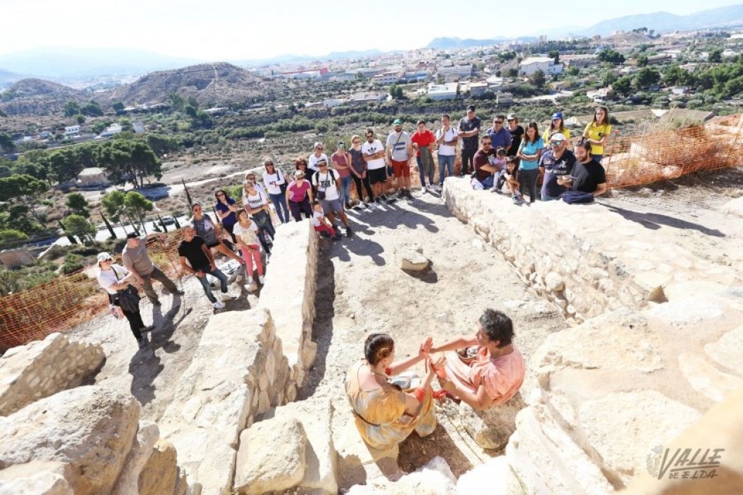 Retoman las visitas guiadas al yacimiento El Monastil Retoman las visitas guiadas al yacimiento El Monastil