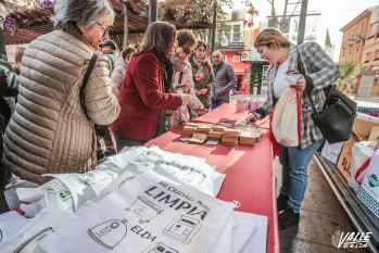 Elda conmemora el D&iacute;a de los Derechos Humanos con una feria