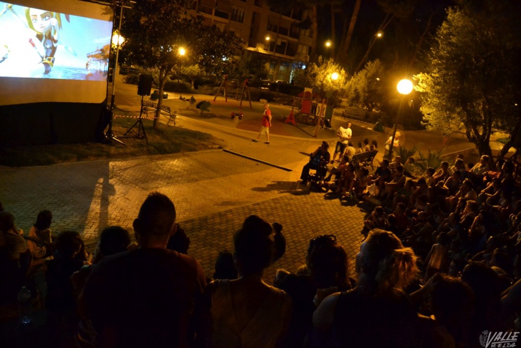 “Cine a la Fresca” se despide esta noche en la Plaza del Ayuntamiento “Cine a la Fresca” se despide esta noche en la Plaza del Ayuntamiento