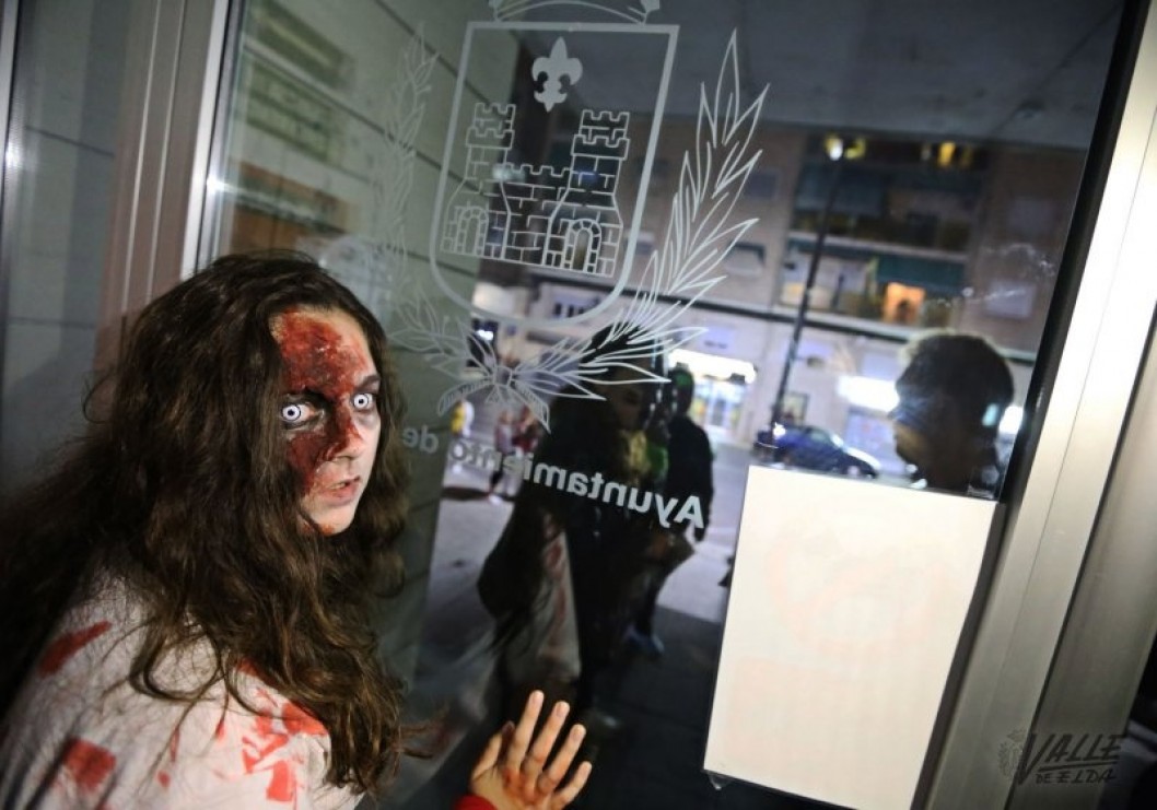 Elda sucumbe a las hordas de zombis Elda sucumbe a las hordas de zombis