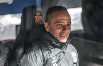 Jos&eacute; Luis Oltra: "Esta victoria nos ayuda a creer, pero todav&iacute;a queda mucho"