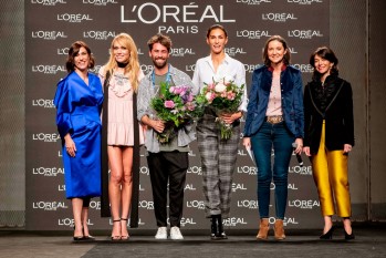 Juan Vidal recibe el premio a la Mejor Colecci&oacute;n en la Semana de la Moda de Madrid