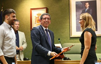 Irene Navarro ya es la primera alcaldesa de Petrer