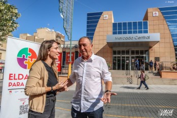 El l&iacute;der de Comprom&iacute;s Joan Baldov&iacute; apuesta en Elda por potenciar los centros tecnol&oacute;gicos como INESCOP