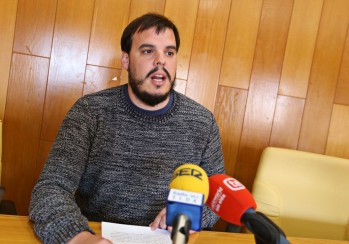 IU acusa a Eduardo Vicente de tener "una pataleta pueril"  y asegura que solo le debe lealtad a la ciudadan&iacute;a