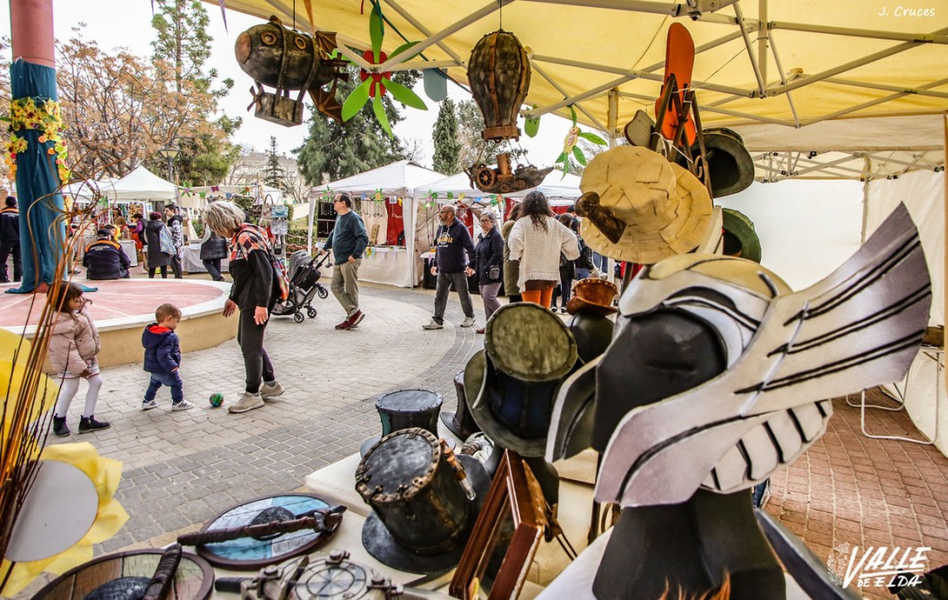 Unos 30 puestos de artesanía este fin de semana en el parque El Campet Unos 30 puestos de artesanía este fin de semana en el parque El Campet